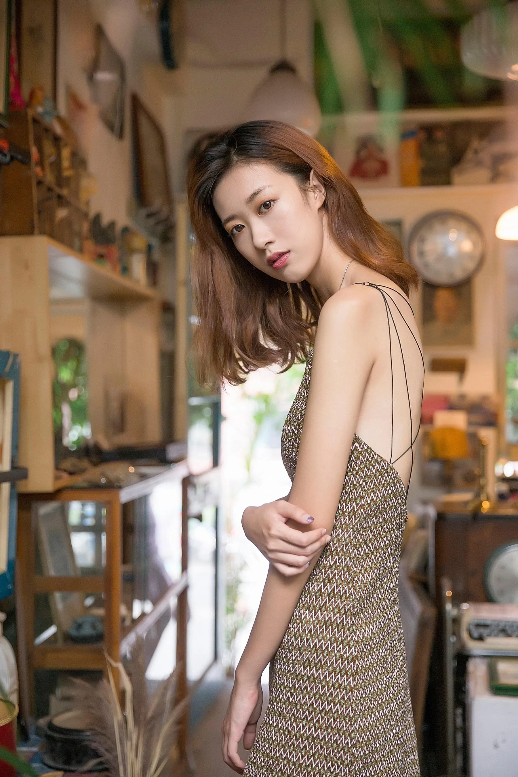 [艺图语] 2022.06.28 光阴的钟情 朱可人Coralie [22P]插图1